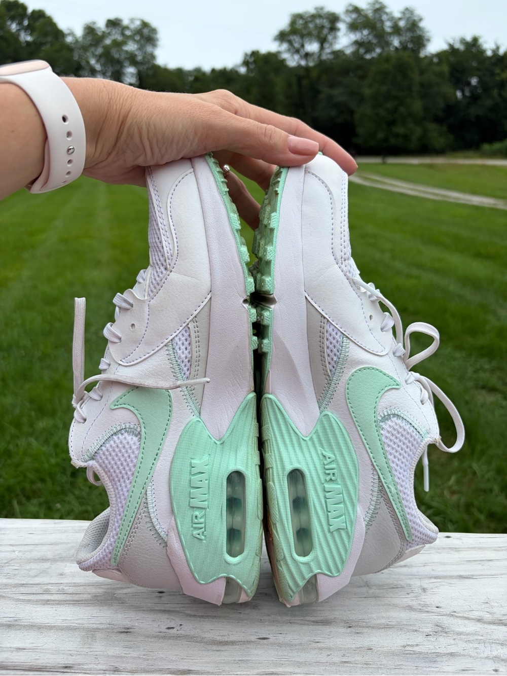 Nike Women’s Air Max Excee White Sneakers with Mint Accents size 9 FZ3769-100 - Picture 10 of 15